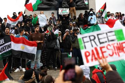 بالصور…ابنة غوارديولا تدعم الفلسطينيين