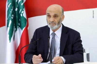 جعجع يتصل بعباس معزيًا