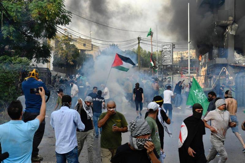 محتجون في الشرق الأوسط يتضامنون مع غزة.. وأوروبا تكثف الأمن