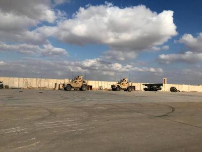 صواريخ وطائرات مسيرة تضرب قاعدة عراقية تستضيف قوات أميركية