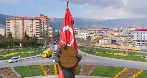 هزة أرضية بقوة 4.2 درجة في تركيا‬⁩ شعر بها سكان سوريا ولبنان