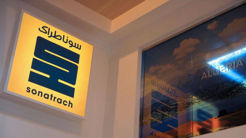 تركيا والجزائر تبحثان إمدادات الغاز الطبيعي