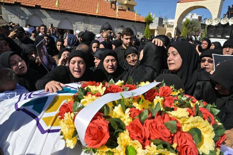 مراسم تشييع مؤثرة للشقيقات الثلاث وجدّتهن في بليدا (فيديو)