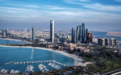 الإمارات تعتزم استثمار 50 مليار دولار في الهند