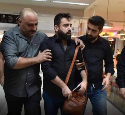 وصول والد الفتيات ضحايا غارة عيناتا الى مطار بيروت