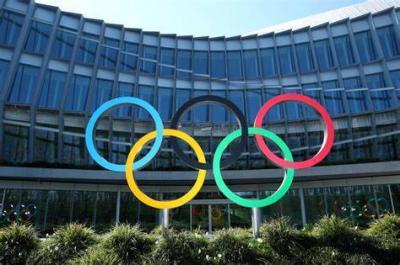 اللجنة الأولمبية: لا يمكن مقارنة إيقاف روسيا بإسرائيل
