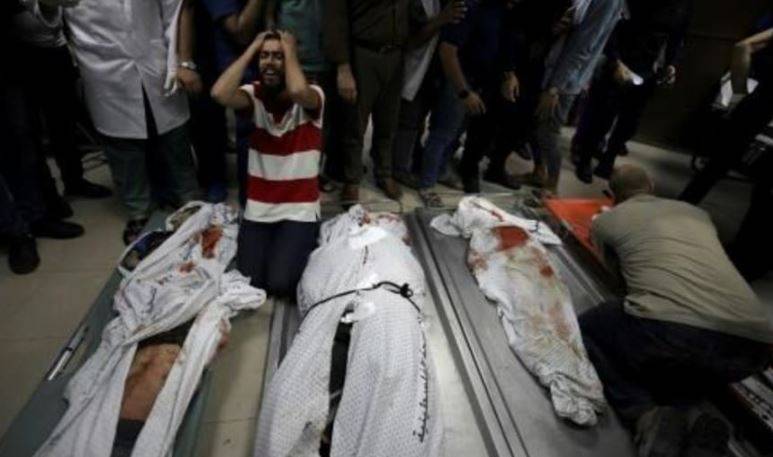 10 شهداء من أفراد عائلة فلسطينية واحدة في ضربة اسرائيلية على قطاع غزة