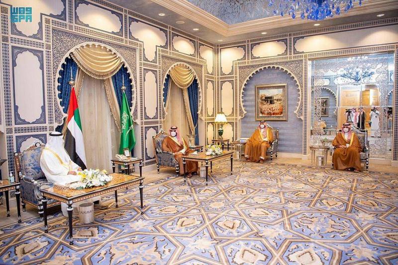 ولي العهد السعودي يستقبل ولي عهد أبوظبي