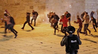 القاهرة تجري اتصالات مع إسرائيل وتطالب بوقف التصعيد في القدس