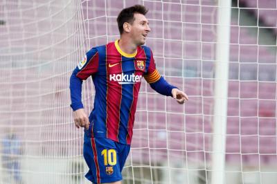 في أحد أسوأ مواسم برشلونة..ميسي الهداف ويكسر رقم أسطورتي ريال مدريد