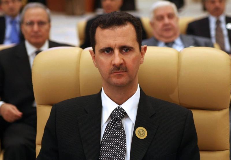 الأسد يصل الرياض للمشاركة في أعمال القمة العربية الطارئة (فيديو)