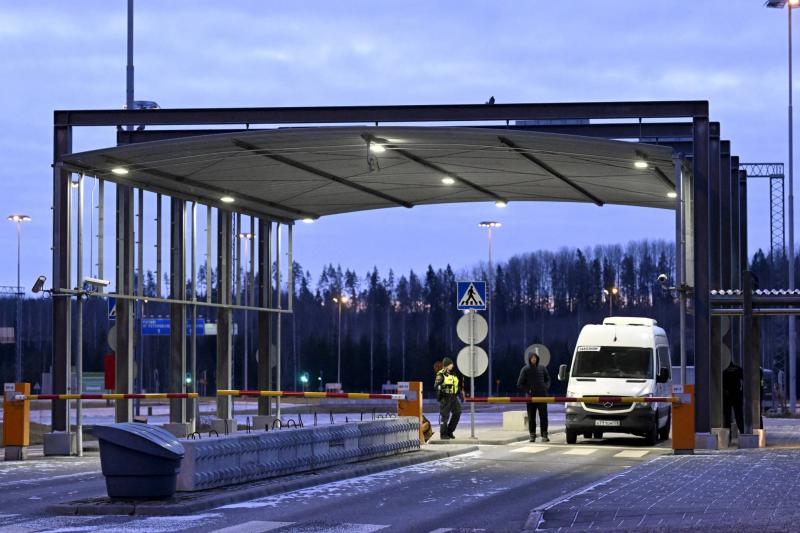 فنلندا تشدد إجراءاتها الحدودية مع روسيا