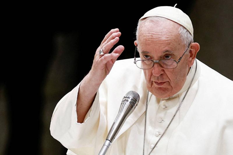 بابا الفاتيكان يدعو للصلاة من أجل السلام في أوكرانيا والشرق الأوسط