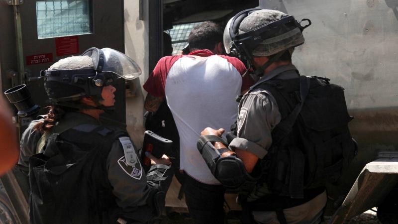 نادي الأسير يعلن اعتقال 90 فلسطينيا في الضفة