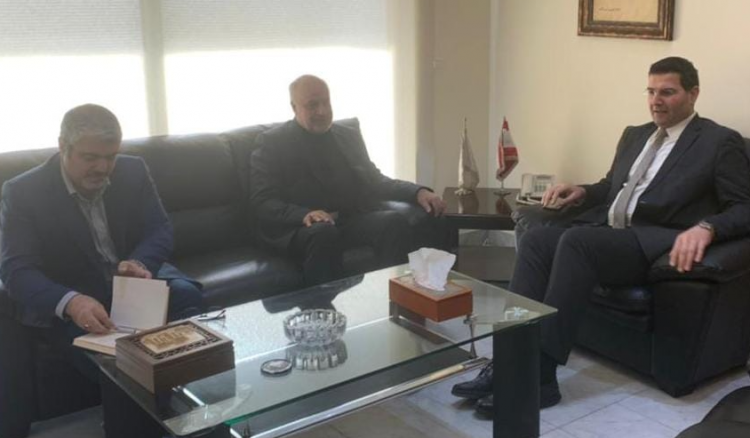 الحاج حسن والسفير الإيراني يبحثان إعداد مذكرة تفاهم زراعية