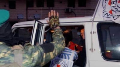 إنجاز الدفعة السابعة من تبادل الأسرى: 10 إسرائيليين مقابل 30 فلسطينيا
