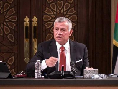 العاهل الأردني يدعو العالم إلى التنديد بأي محاولة لتهجير الفلسطينيين قسرًا
