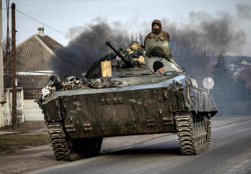 سائق مدرعة مخمور نقل جنوداً أوكرانيين إلى موقع روسي