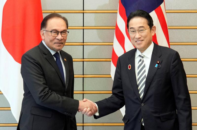 اليابان وماليزيا توقعان اتفاقية مساعدة للأمن البحري