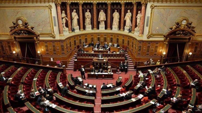 برلمان فرنسا يقر قانون 