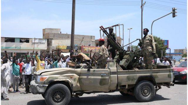 لليوم الرابع.. المعارك مستمرة بين الجيش السوداني والدعم السريع