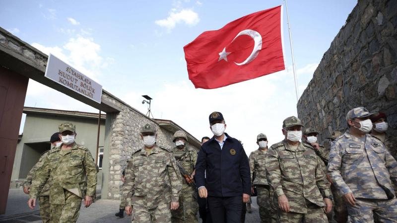 مقتل 12 جنديا تركيا في اشتباكات مع مسلحين أكراد