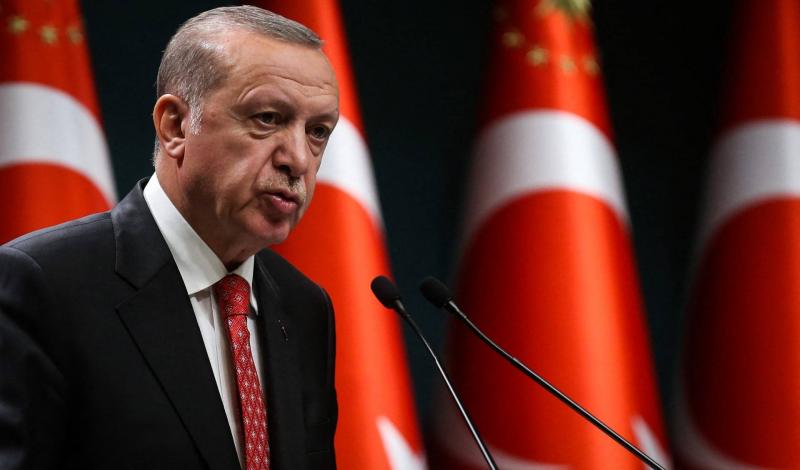 أردوغان يتعهد بتحصين القواعد العسكرية التركية