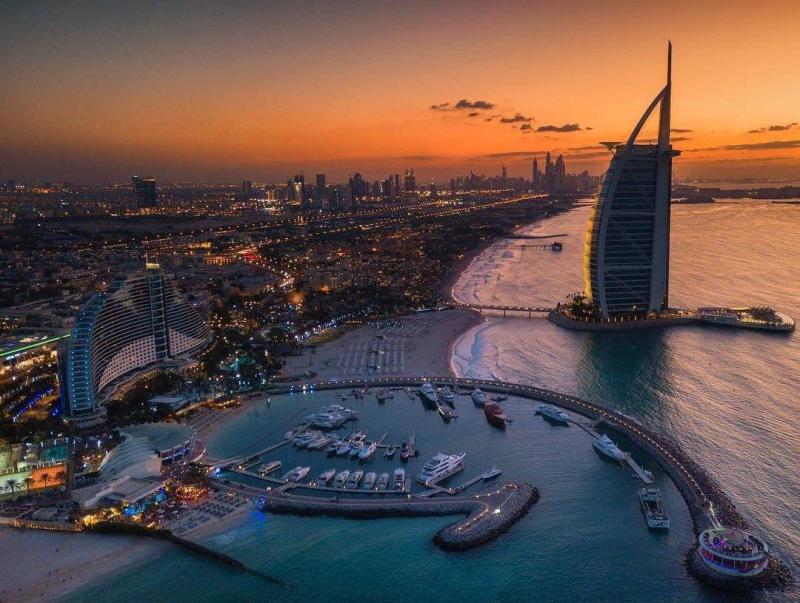 الإمارات تتصدر الصفقات العقارية خليجيًا في 2023