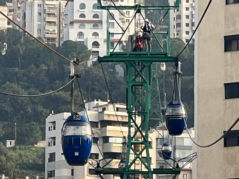 بالفيديو والصور.. انتهاء عمليات انقاذ العالقين داخل 