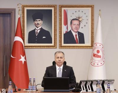 تركيا تعتقل 189 للاشتباه في صلتهم بـ