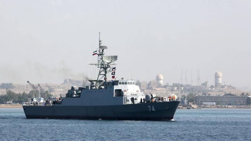 إيران تكشف عن تصنيع قطع بحرية عسكرية 