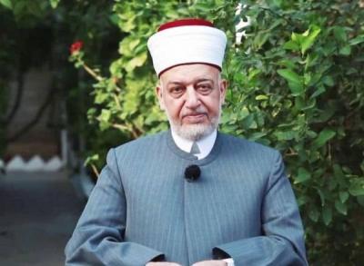 مقتل وزير الأوقاف وخطيب الأقصى السابق بغارة على منزله في قطاع غزة