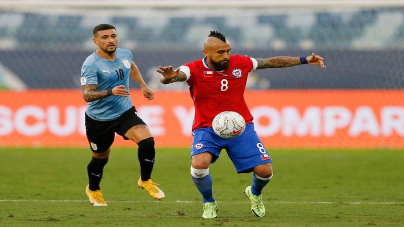 تشيلي تتعادل مع أوروغواي وتحجز مقعدًا في ربع النهائي