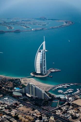 كيف تحصل على الإقامة الذهبية في الإمارات؟