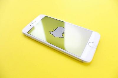 إستمتع مع سناب شات.. هكذا ترى القصص دون متابعة الشخص أو إضافته؟