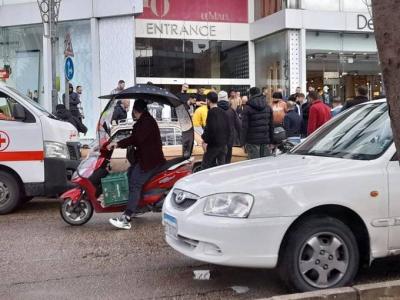 بالصورة.. مواطن يحرق نفسه قرب 