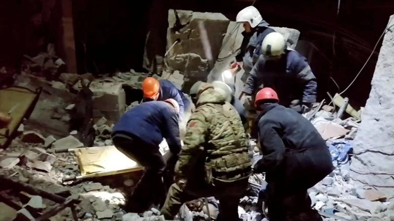 روسيا.. مقتل 20 في هجوم على مخبز في ليسيتشانسك- فيديو
