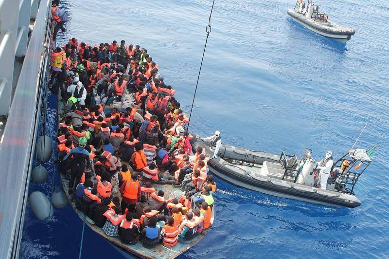 العثور على جثتي مهاجرين وإنقاذ 57 قبالة جزيرة يونانية