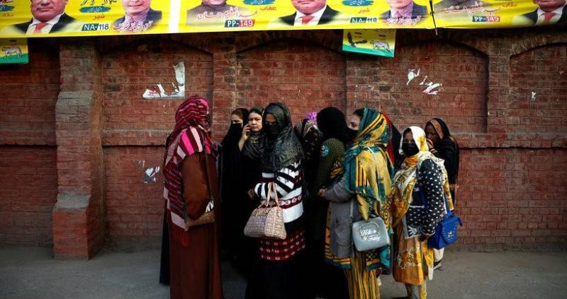 قائد الجيش الباكستاني يهنئ البلاد على نجاح إجراء الانتخابات