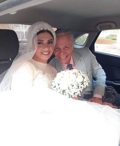 بعد أيام على زواجه.. محمود عامر ينهار باكيًا على الهواء!