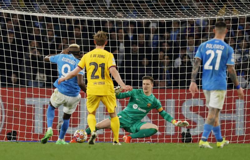 دوري أبطال أوروبا.. برشلونة يعود بالتعادل من عرين نابولي