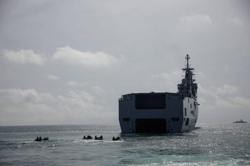 سفن حربية فرنسية اعترضت ودمرت مسيرتين أطلقتا من اليمن
