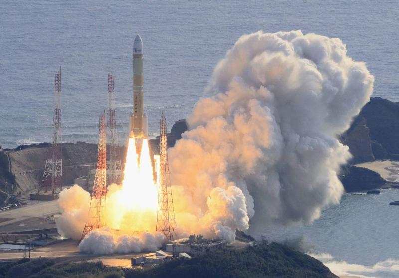 اليابان تنجح في إطلاق الصاروخ إتش3 إلى الفضاء