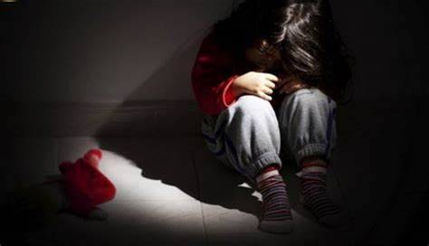 باع ابنته مقابل 25 ألف دولار!