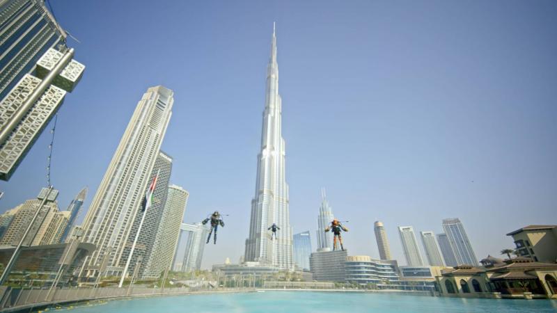 دبي.. انطلاق أول بطولة للبدلات النفاثة في العالم بدبي