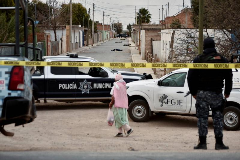 حرب العصابات في المكسيك مستمرة..وسبع جثث داخل سيارة
