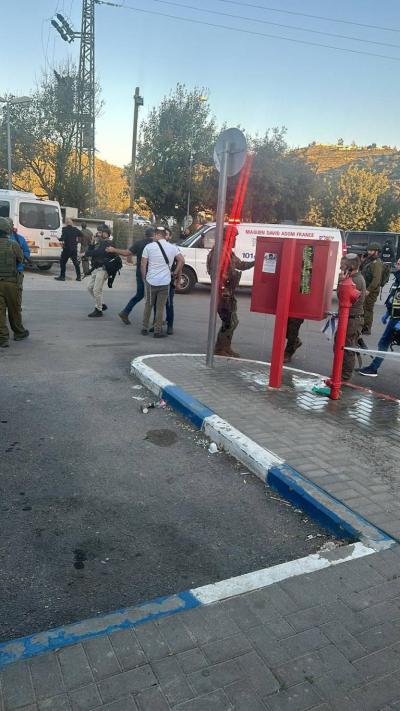 بالفيديو.. إطلاق نار في محطة وقود جنوبي نابلس