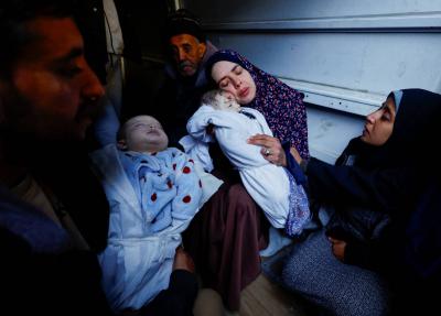 فلسطينية تنجب توأما.. وغارة إسرائيلية تقتلهما