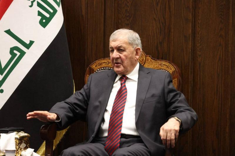 الرئيس العراقي يصل الجزائر للمشاركة في قمة هامة