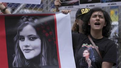 سجن فنان إيراني بسبب أغنية.. ما علاقة مهسا؟